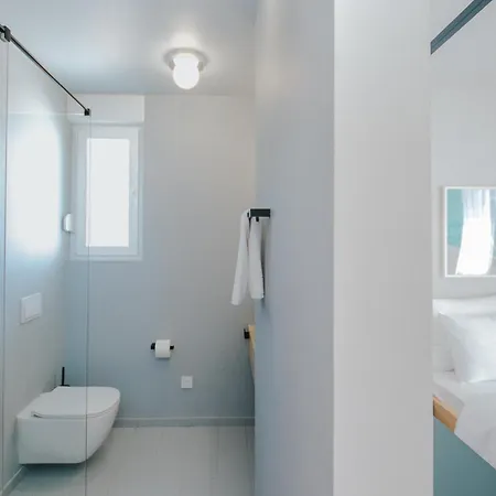 Apero Aparthotel