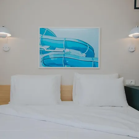 Apero Aparthotel