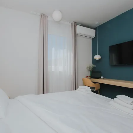 Aparthotel Apero 3*